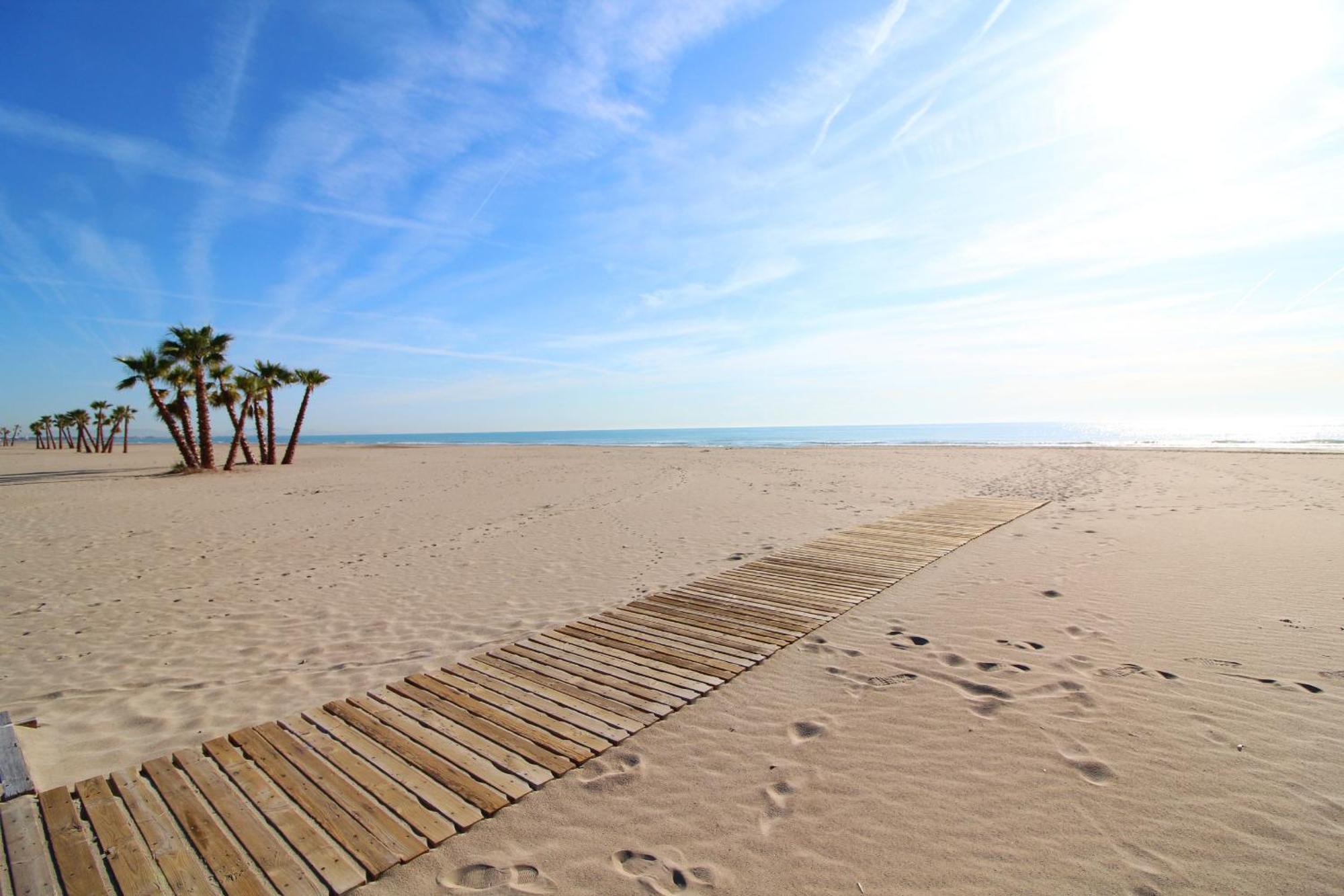 Global Properties, Con Terraza Y Vistas Al Mar Y A La Montana * Canet d'En Berenguer