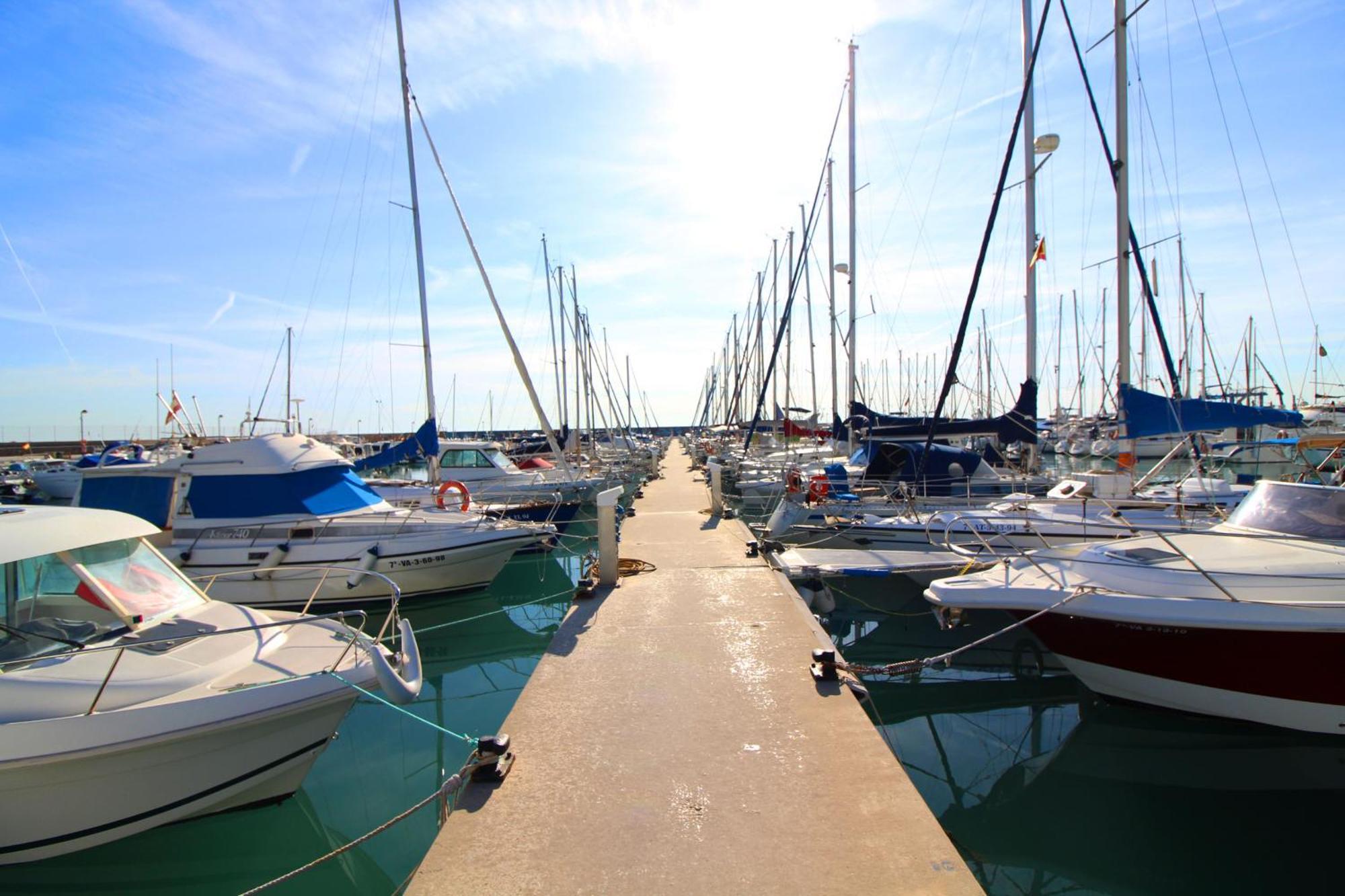 Global Properties, Con Terraza Y Vistas Al Mar Y A La Montana Apartamento *